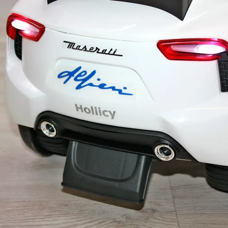 Детский толокар FUTUMAG Maserati (A003AA-D) белый