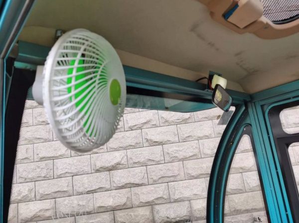 Трицикл грузовой GreenCamel Тендер D1500 (60V 1000W) кабина, понижающая 52 Ah Синий