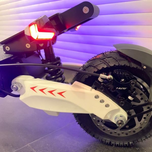 ЭЛЕКТРОСАМОКАТ BLADE LIMITED + Аквазащита
