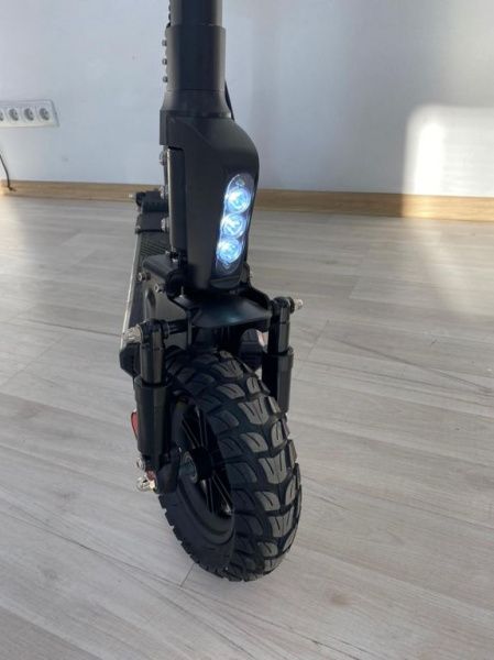 ЭЛЕКТРОСАМОКАТ GT M5 Pro  New 15 ah